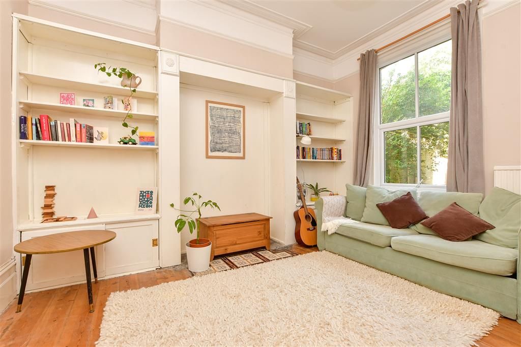 Property photo 1 of 11 Dining Room