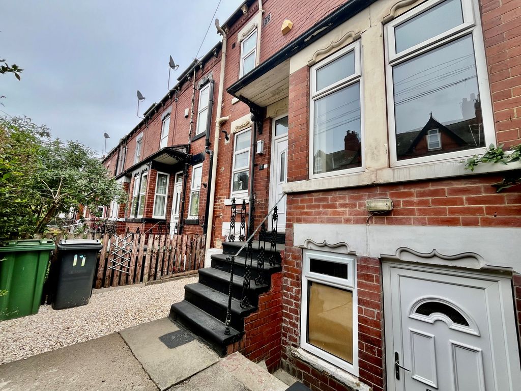 Property photo 1 of 8 Image