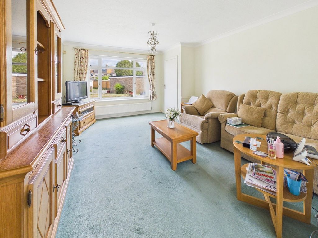 Property photo 2 of 11