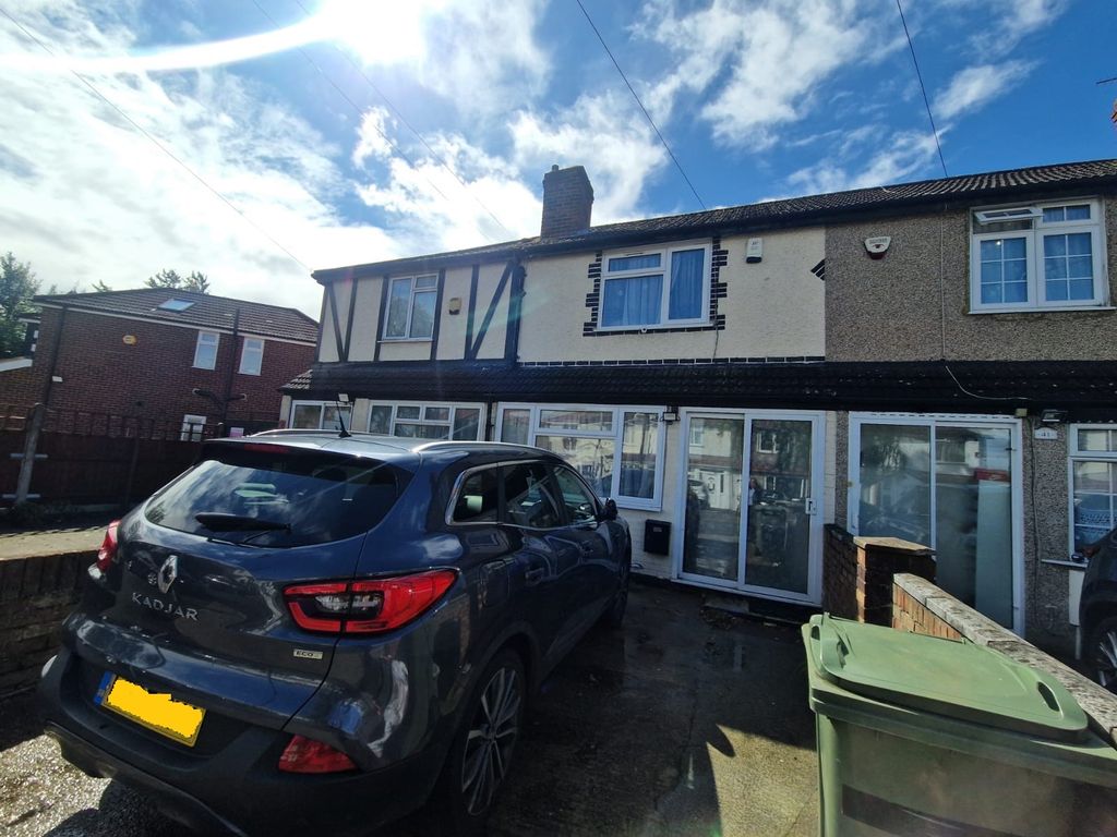 Property photo 1 of 6