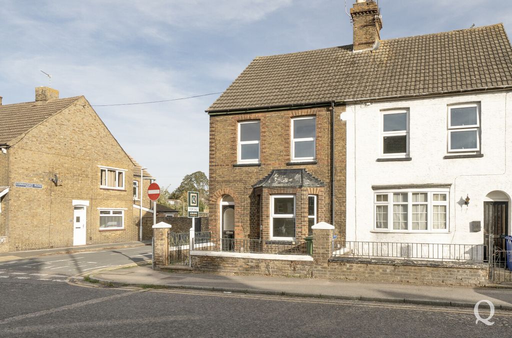Property photo 1 of 27 8E218B03-d580-4d2...