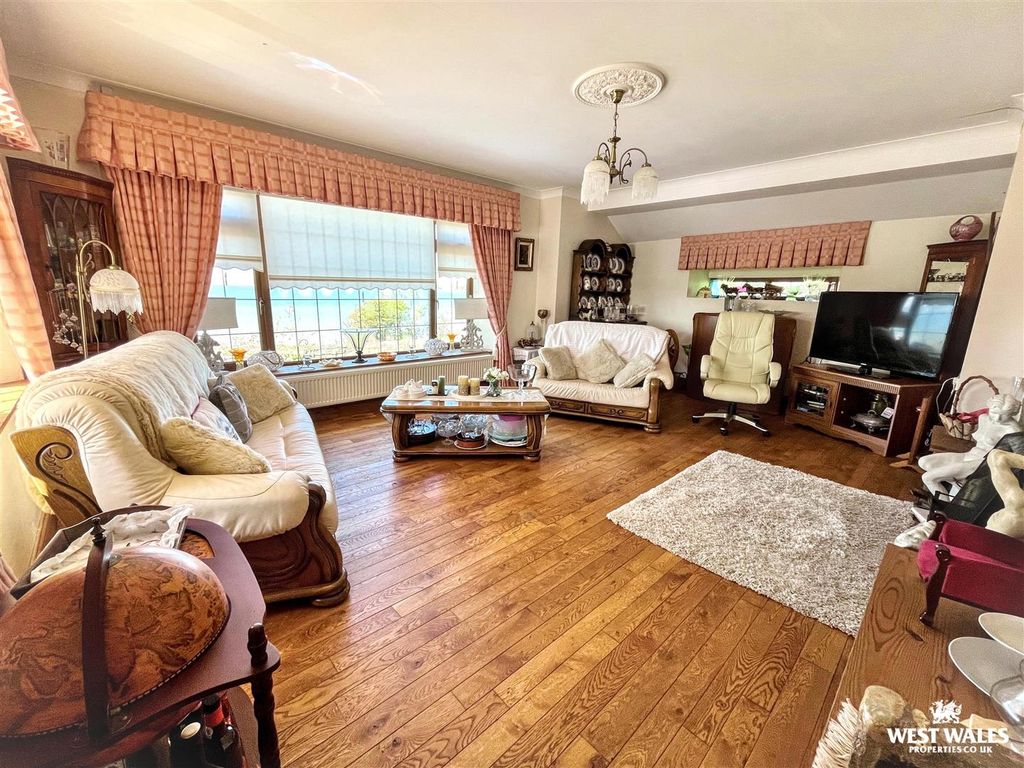 Property photo 3 of 36 Img_2068.Jpg