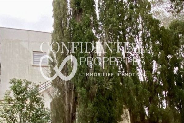 Property photo 1 of 4