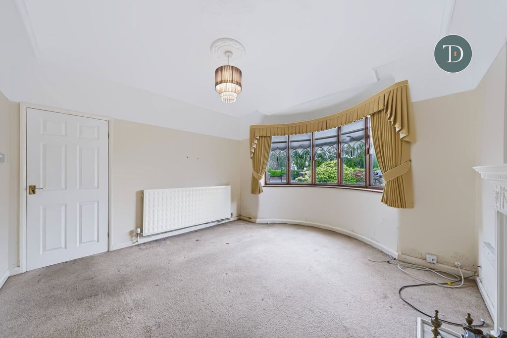 Property photo 3 of 27