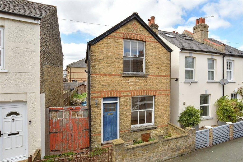 Property photo 1 of 10 External (Web)