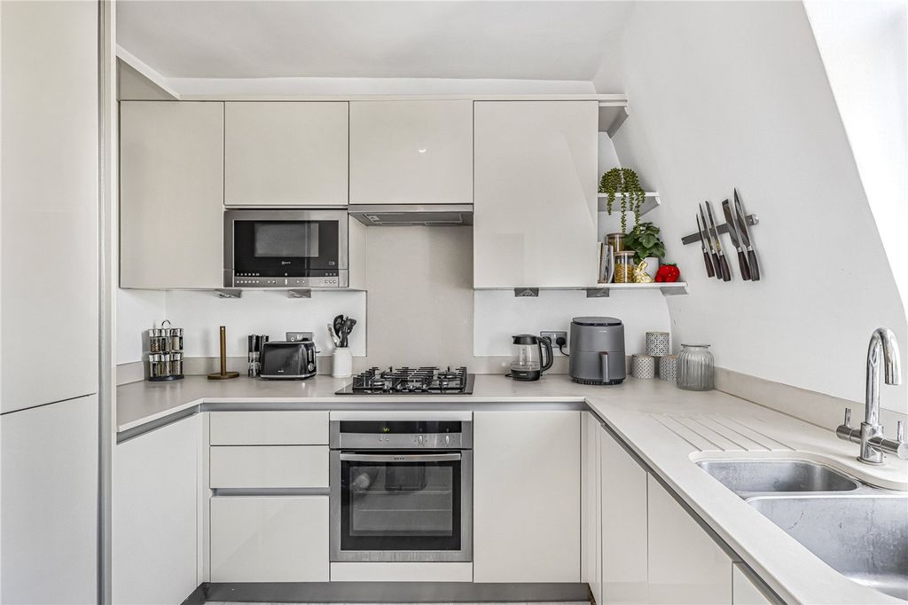 Property photo 2 of 15 Picture No. 06
