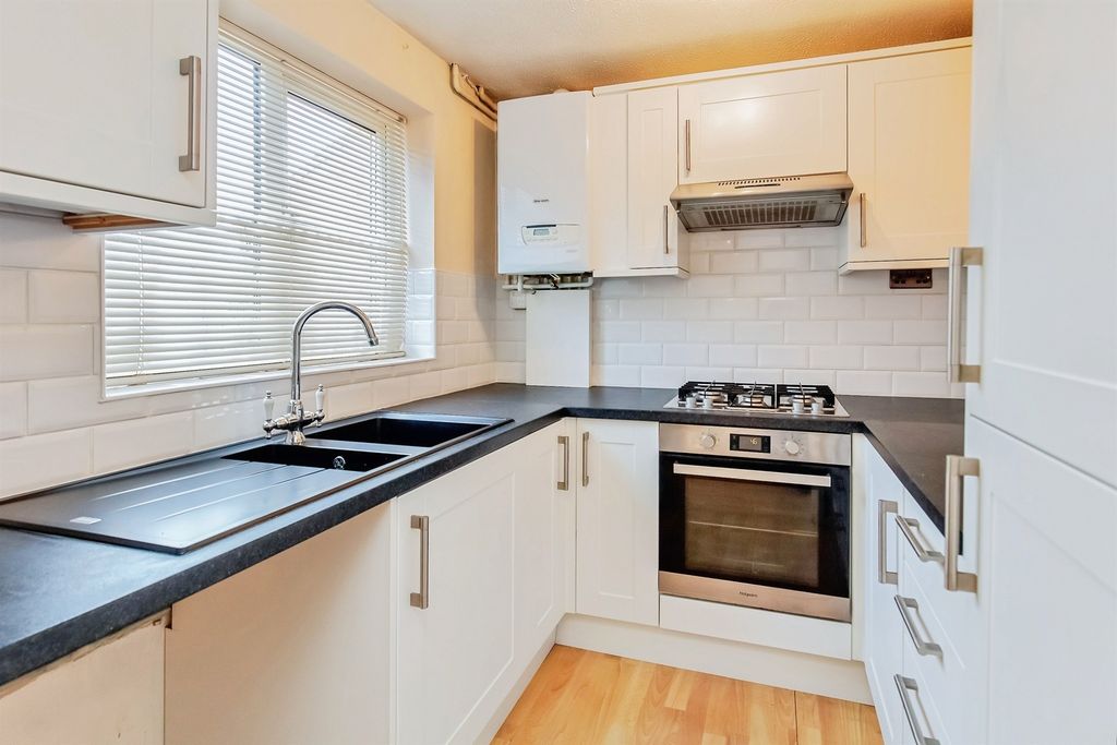 Property photo 1 of 24 Kitchen