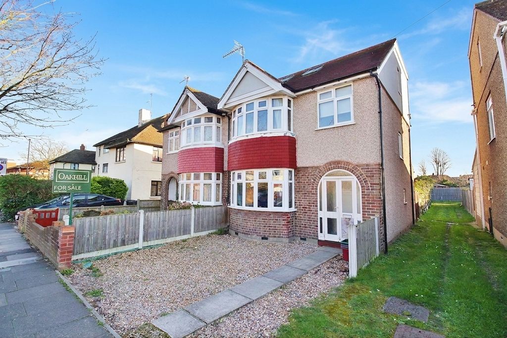 Property photo 1 of 11