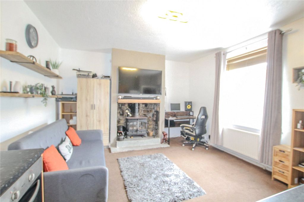 Property photo 3 of 19 Living Area