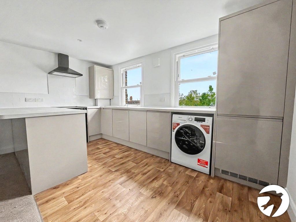 Property photo 2 of 5 Picture No. 04