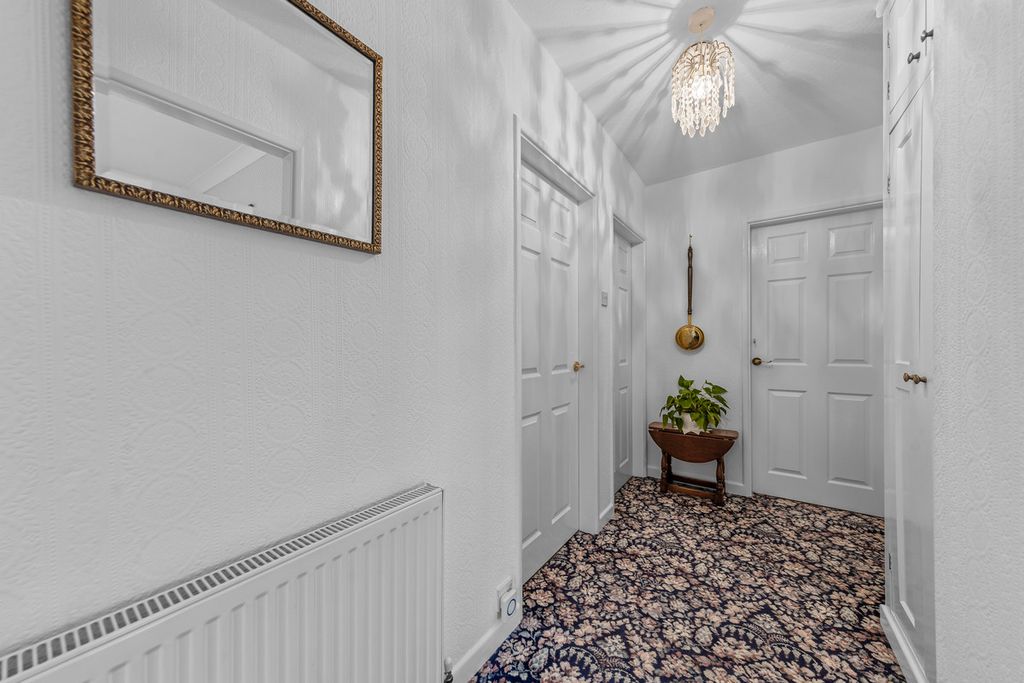 Property photo 3 of 26