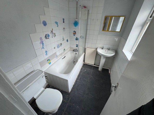 Property photo 3 of 4