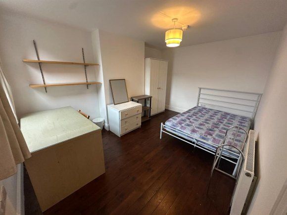 Property photo 3 of 10 9364185.Jpg