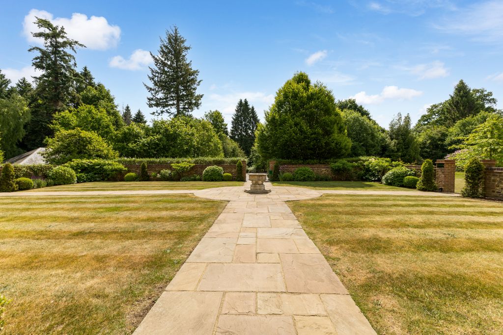 Property photo 3 of 17 3