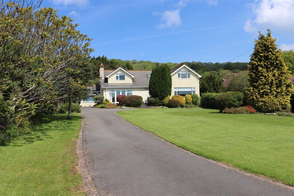 Property photo 1 of 22