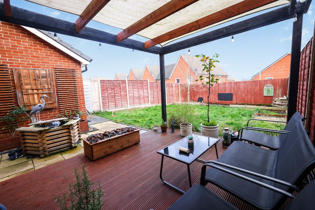 Property photo 2 of 15