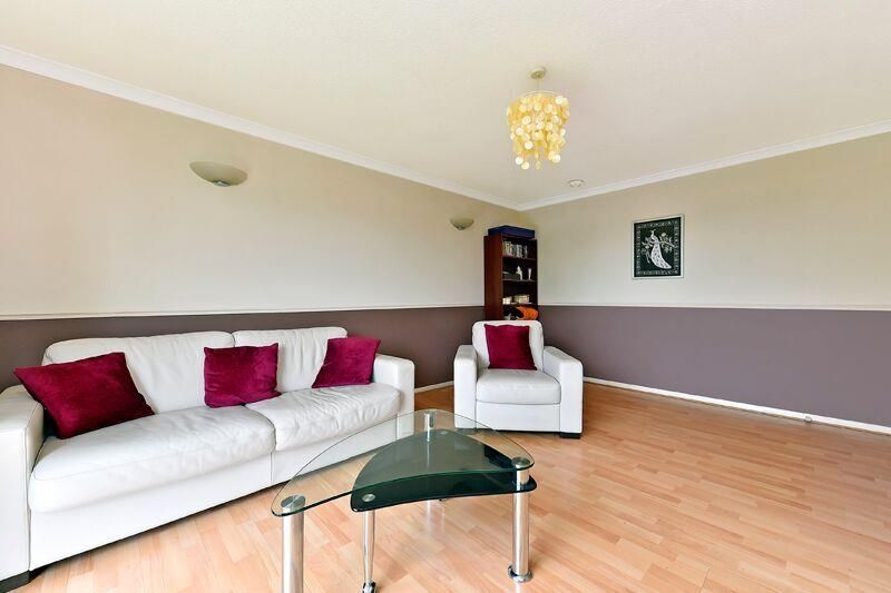 Property photo 1 of 10 Living Room