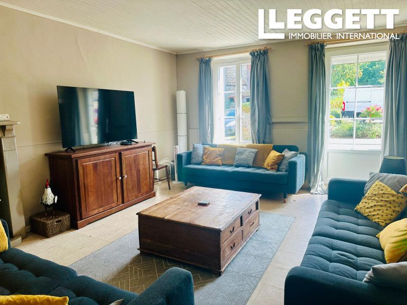 Property photo 2 of 10