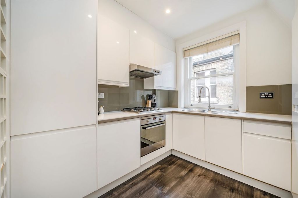 Property photo 3 of 7