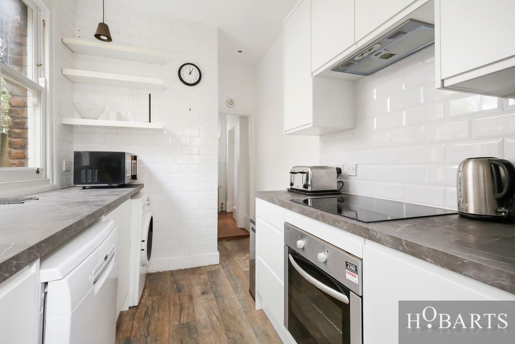 Property photo 3 of 17 Gallery