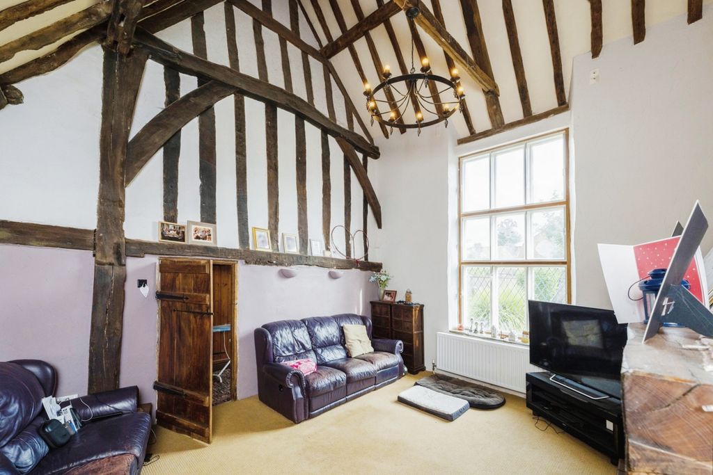 Property photo 3 of 19