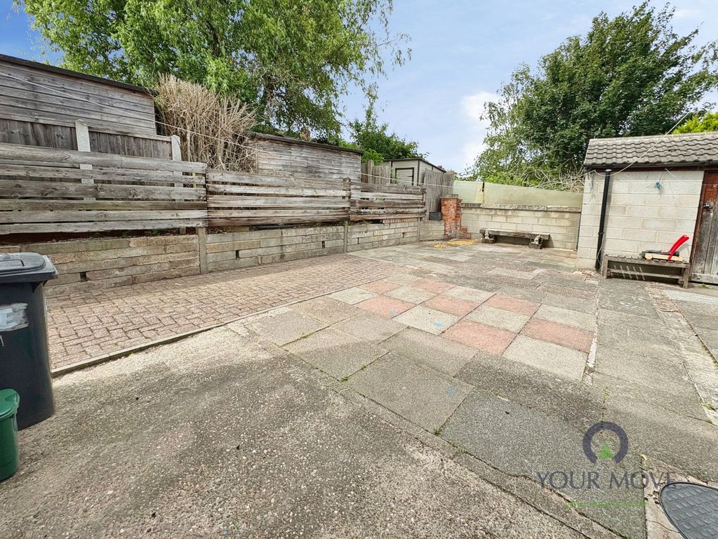 Property photo 3 of 9 Rear