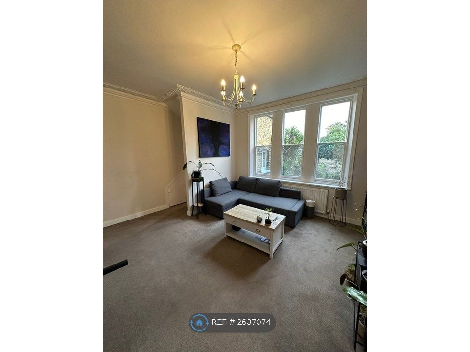 Property photo 3 of 12