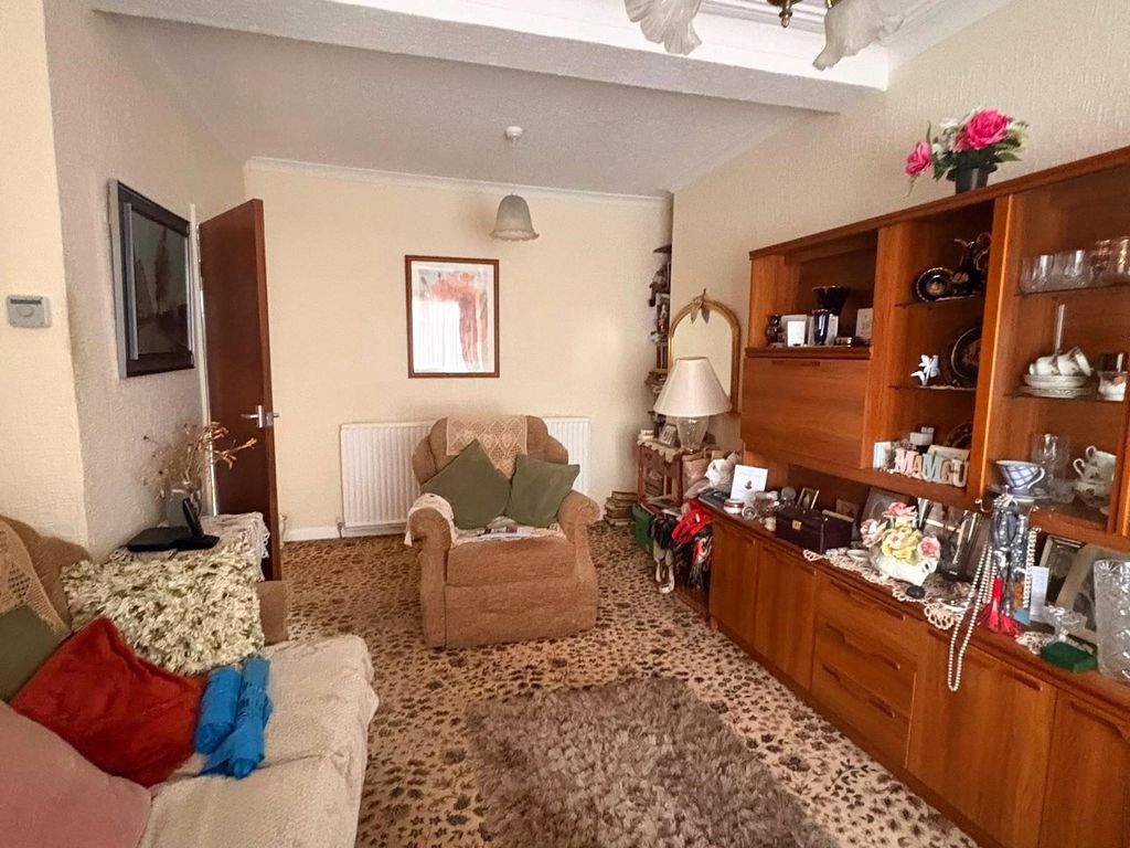 Property photo 3 of 15 Picture No. 37