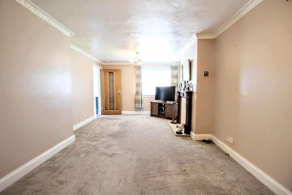 Property photo 3 of 16 Img_4572.Jpg