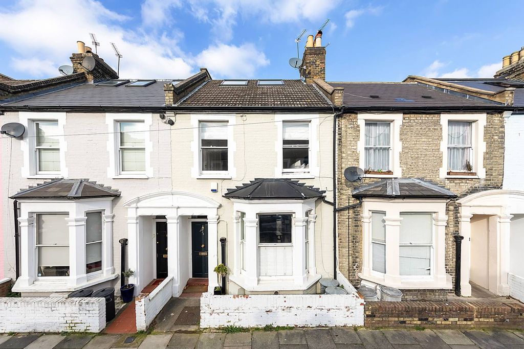 Property photo 2 of 16