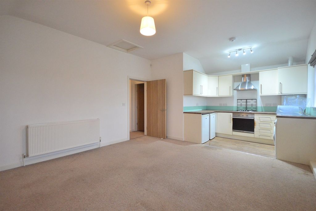 Property photo 3 of 6