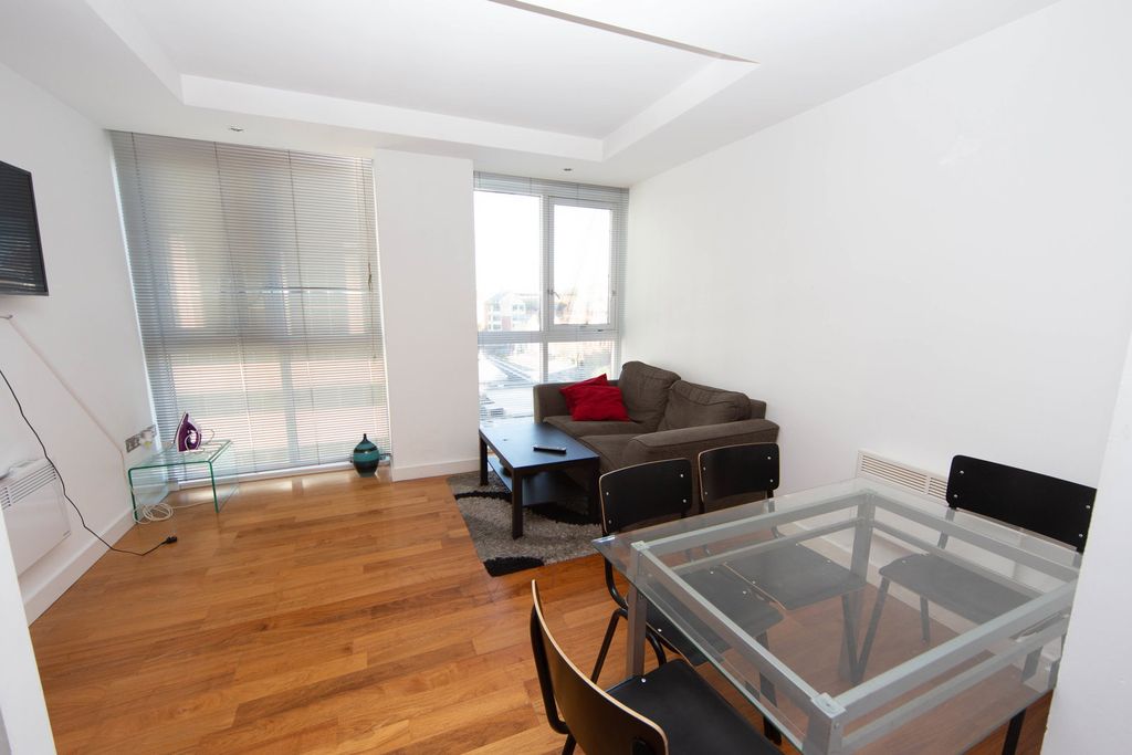 Property photo 3 of 8