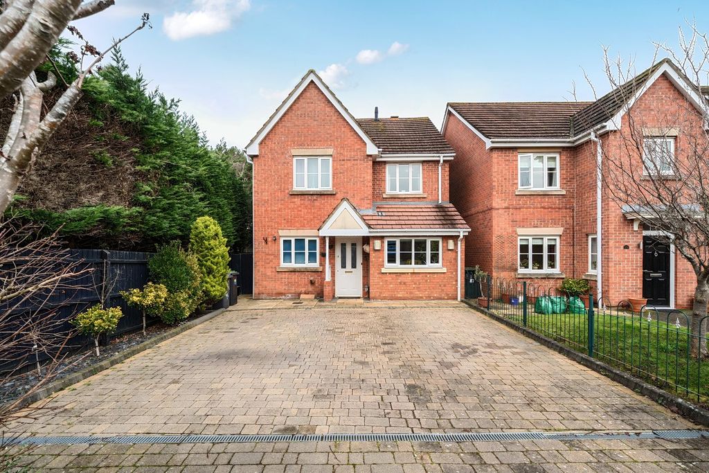 Property photo 1 of 14