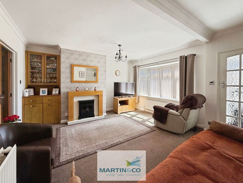 Property photo 2 of 18 F1729c49--4A19-91E4-560895C6Eea1-23647-000002D31E7