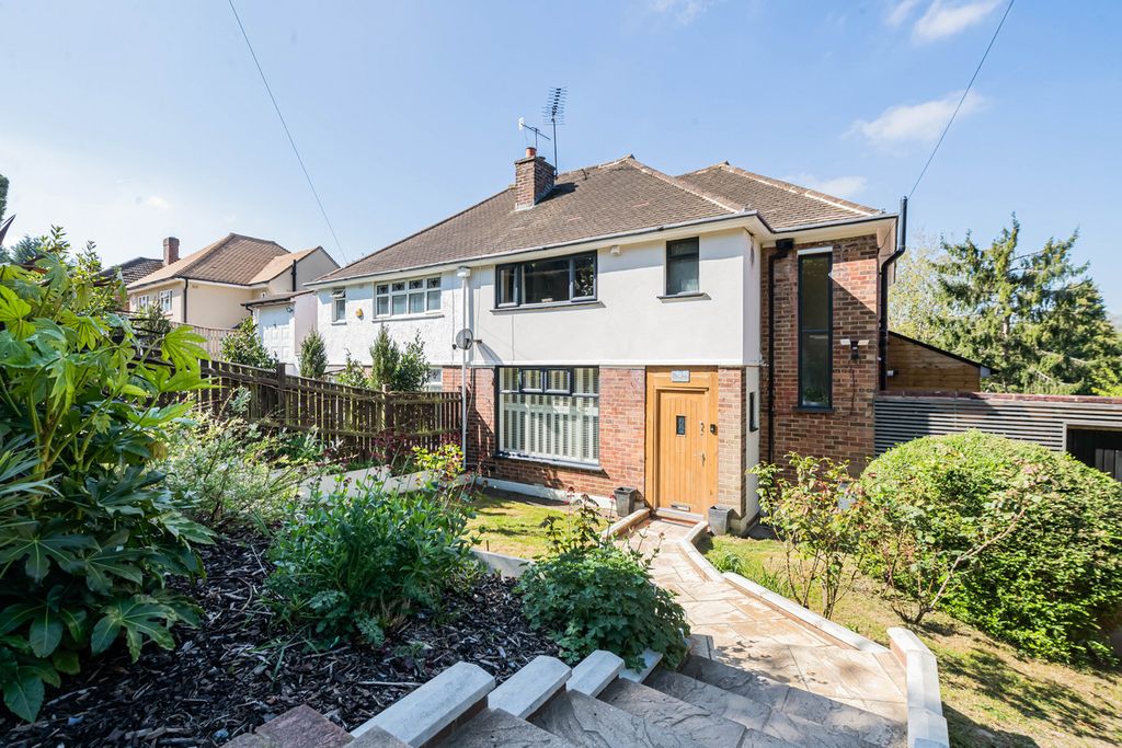 Property photo 1 of 36