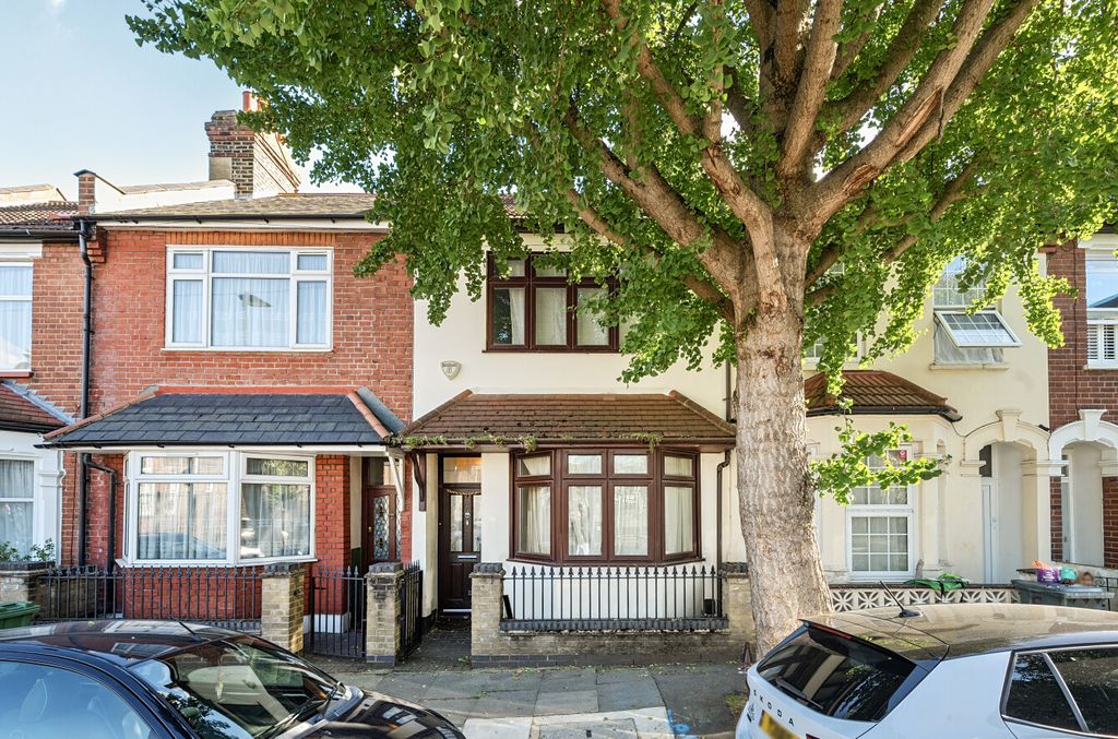 Property photo 1 of 19 1348426-2-68Bf0E0...