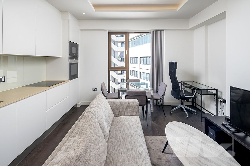 Property photo 3 of 16 Photo 2