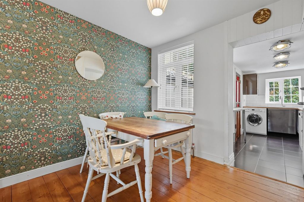 Property photo 3 of 20