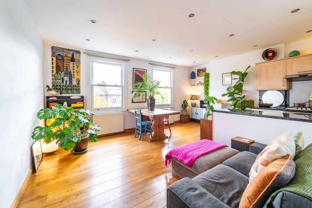 Property photo 1 of 12 Ndb09629