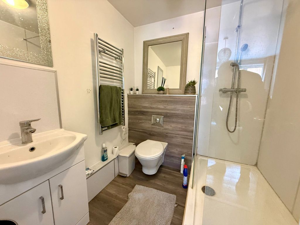 Property photo 2 of 14 Picture No. 11