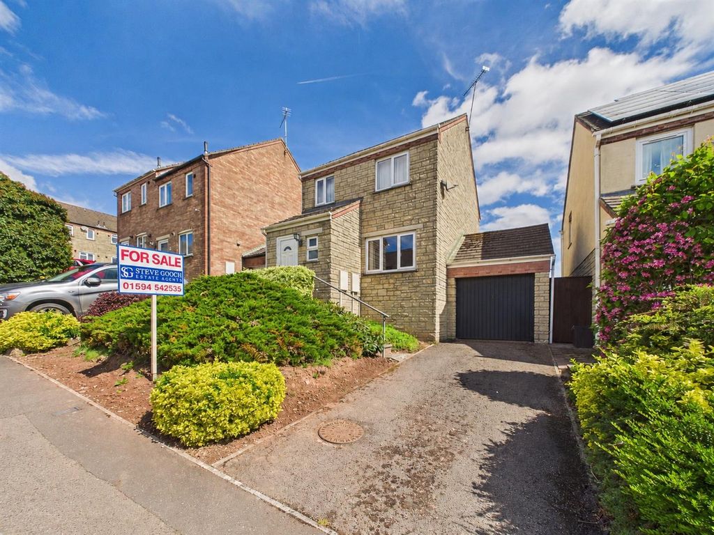 Property photo 1 of 17