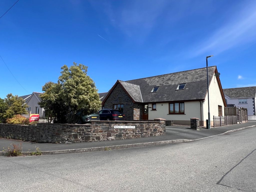 Property photo 1 of 39
