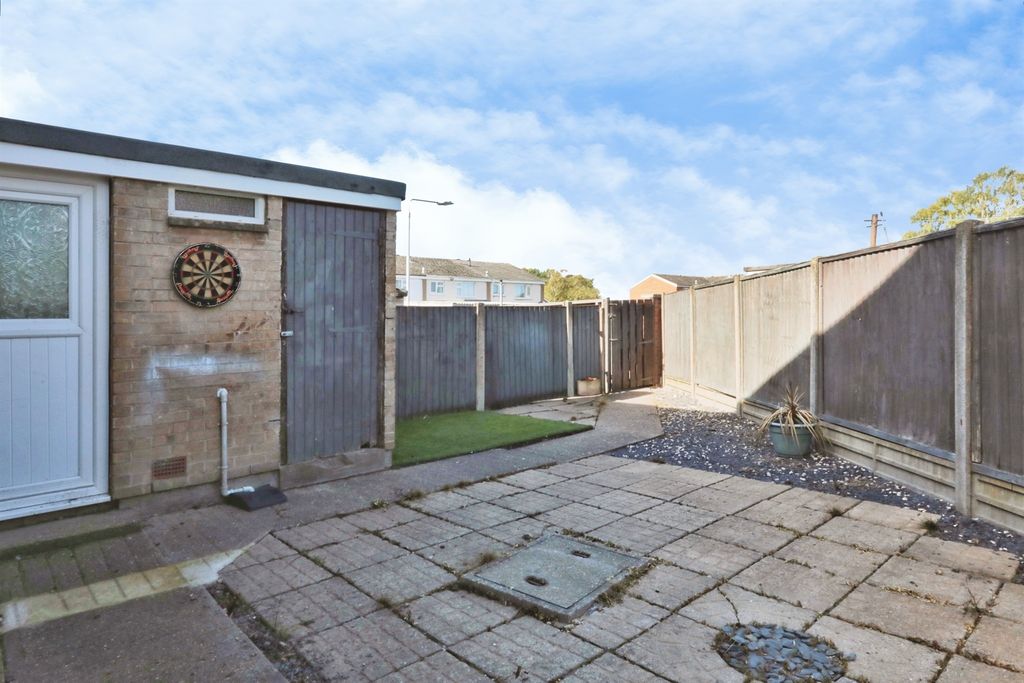 Property photo 3 of 17