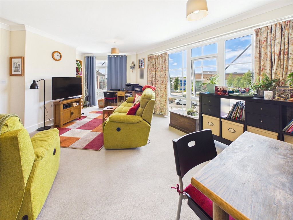 Property photo 3 of 16 Picture No. 05