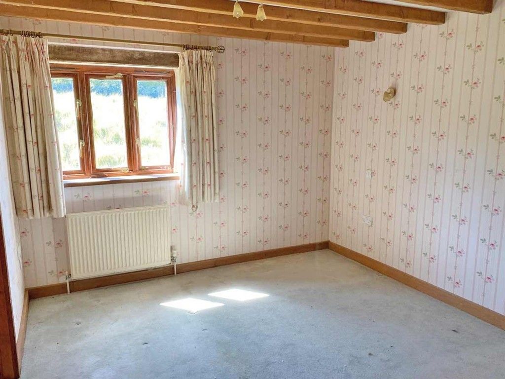 Property photo 3 of 5