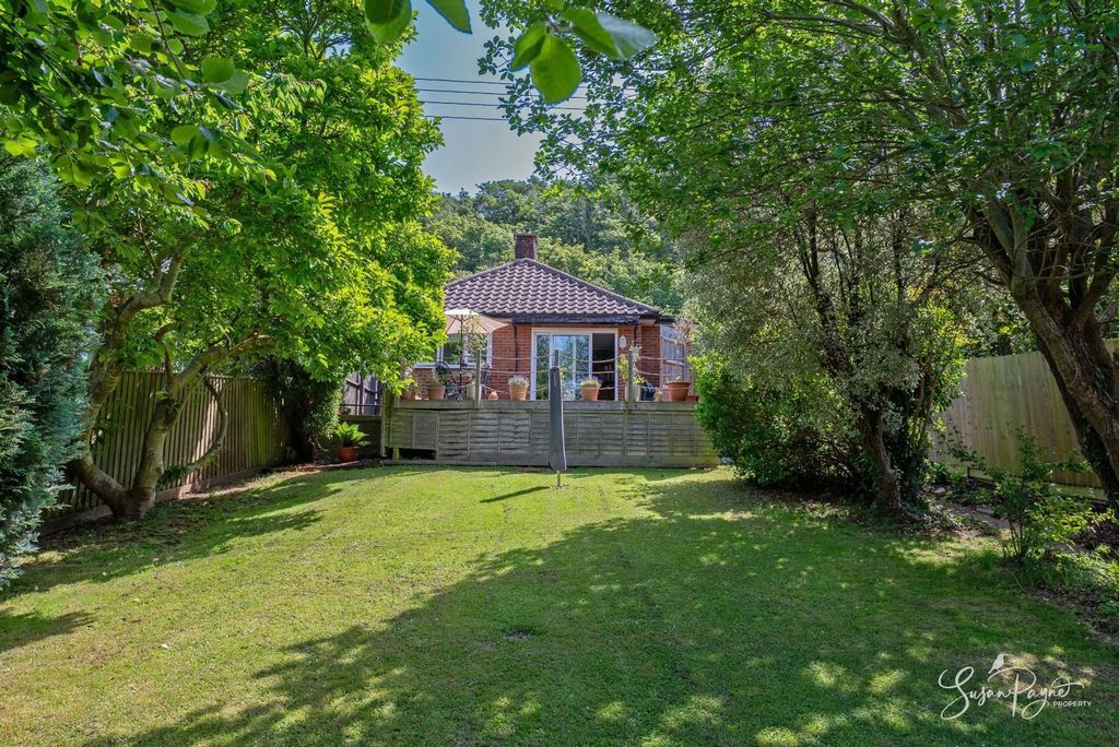 Property photo 3 of 31