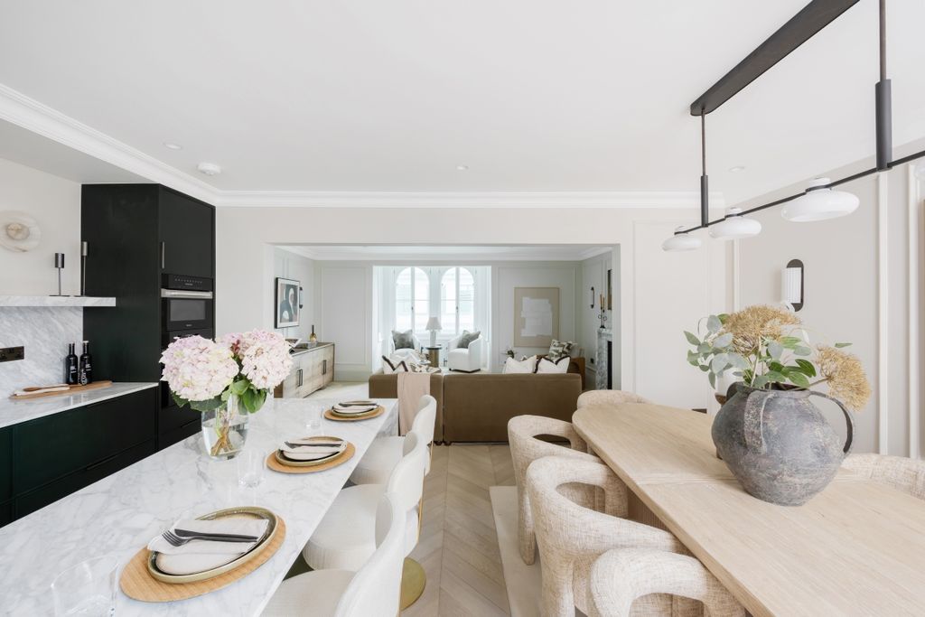 Property photo 2 of 20 Flat 7, 59 Jermyn...
