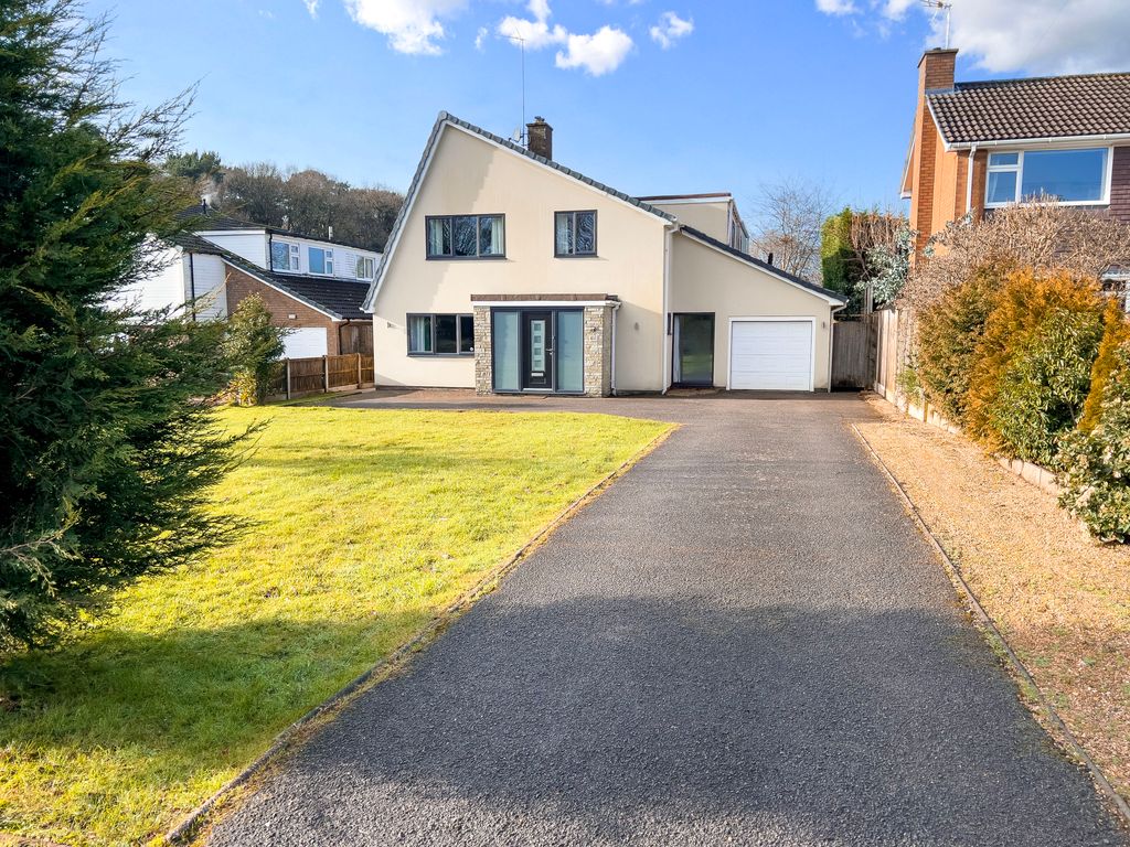 Property photo 1 of 20 Front