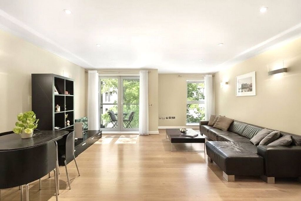 Property photo 2 of 11 Picture No. 58