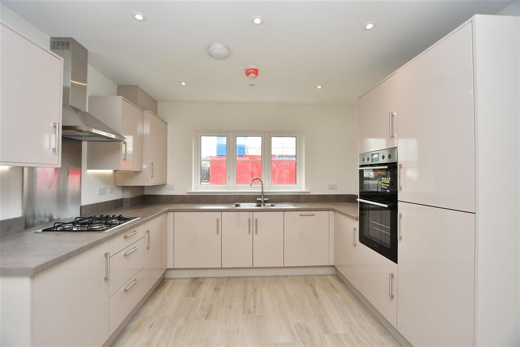 Property photo 3 of 9 Kitchen Example